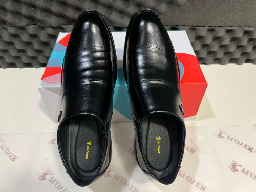 ប៊ូម៉ូអត់ខ្សែមានប៉ុងកល់កែងជើងពាក់ឈរឬដើរយូរមិនឈឺជើងនិងជួយលើកកម្ពស់