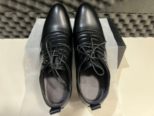 ស្បែកជើងប៊ូលើកកម្ពស់បុរស7.5cm